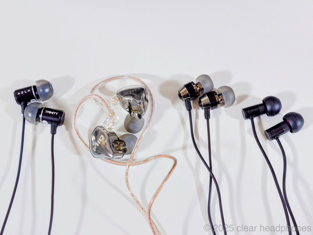(左から)AZLA TRINITY、FIIO JD10、有線ピヤホン1、final E1000