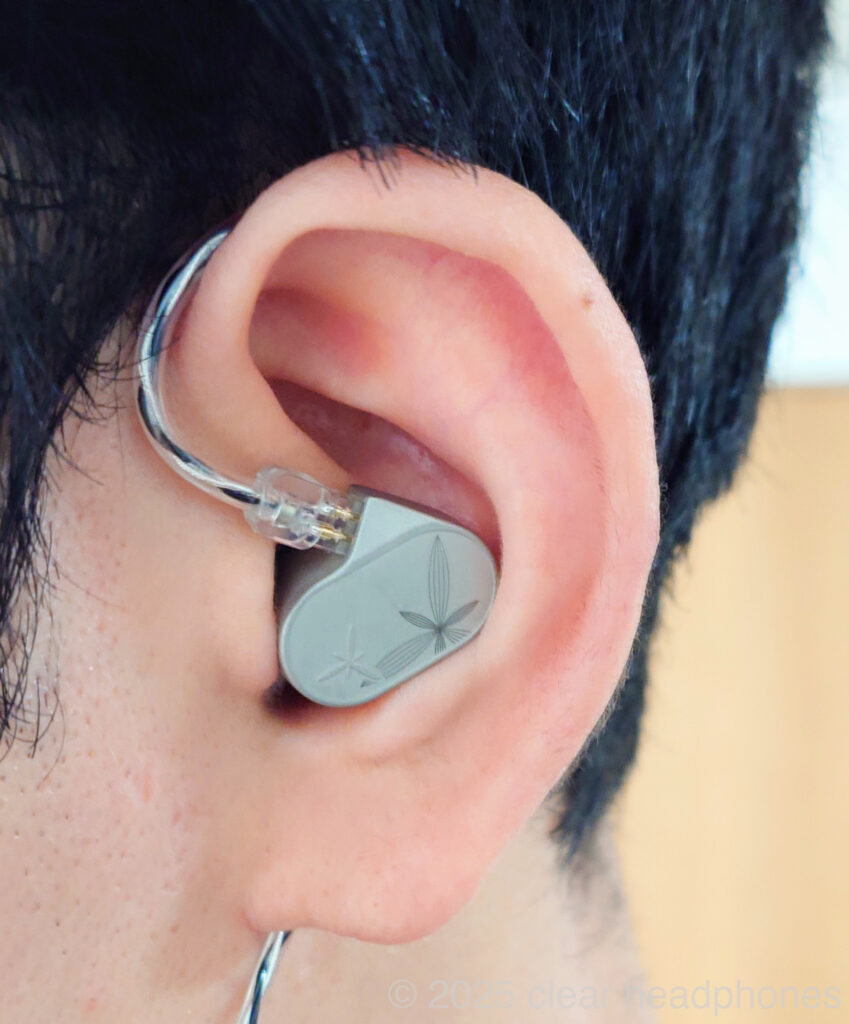 水月雨 (MOONDROP) 蘭 II - REF 装着時