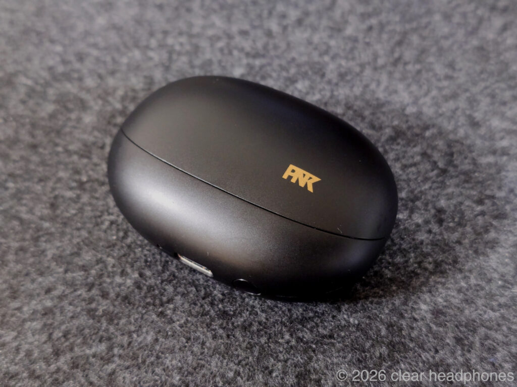 ピヤホン9 充電ケース