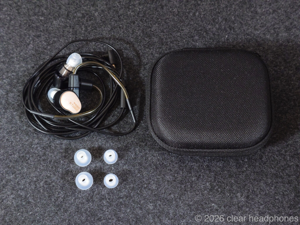 TAGO STUDIO T3-02 内容物