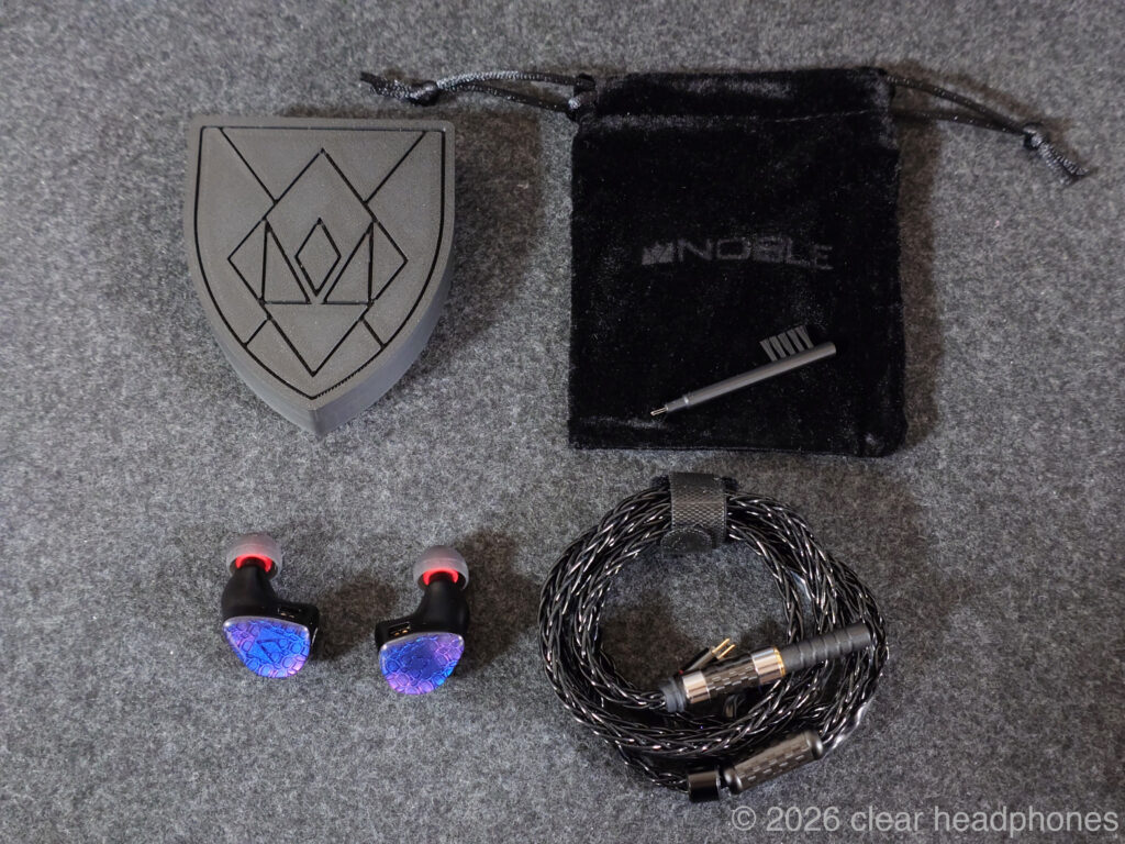 Noble Audio Knight 内容物